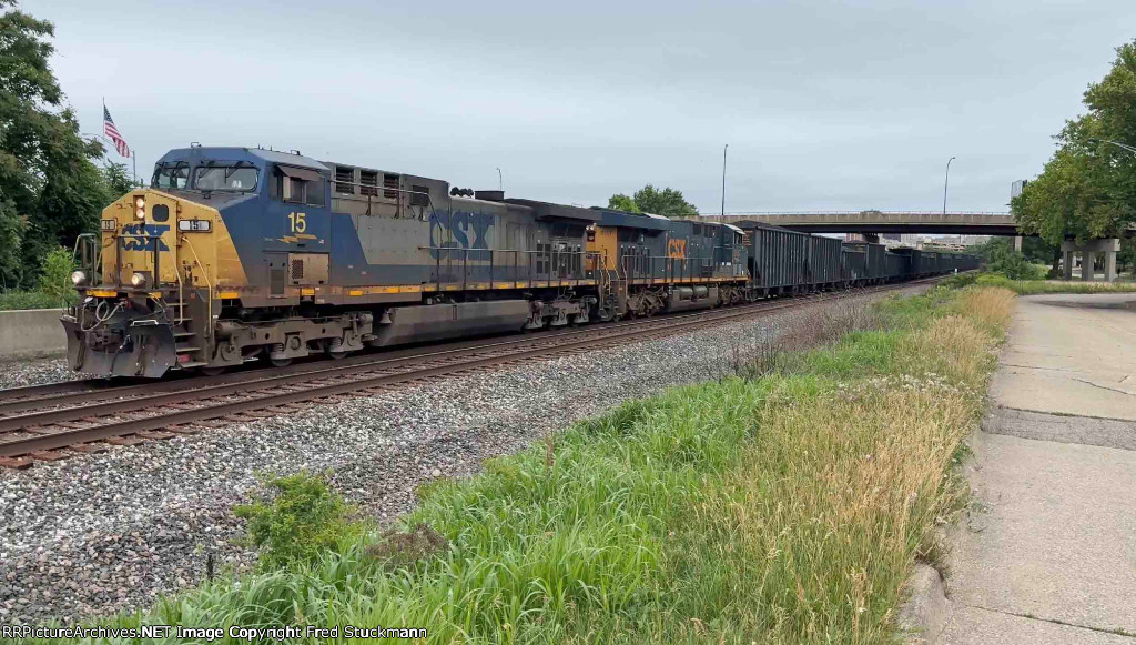 CSX 15 leads B157.